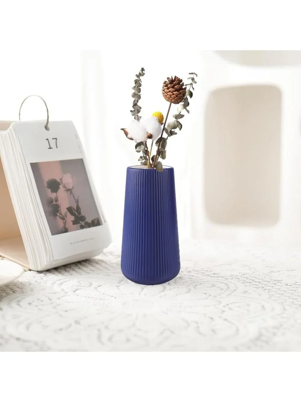 Gradient Navy Blue Ceramic Cute Flower Vase Pampas Grass Living Room Office Deco